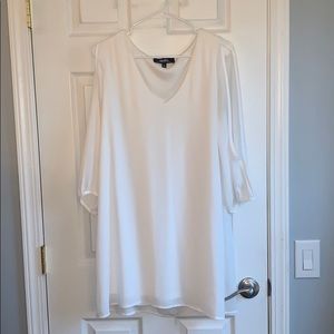 Lulu’s white dress